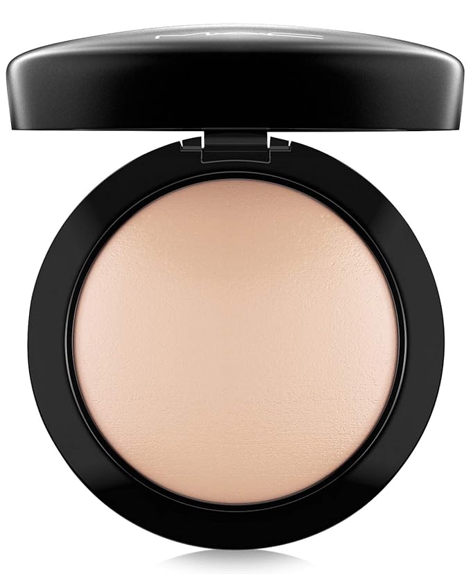 MAC Mineralize Skinfinish Light Plus Face Powder for Face