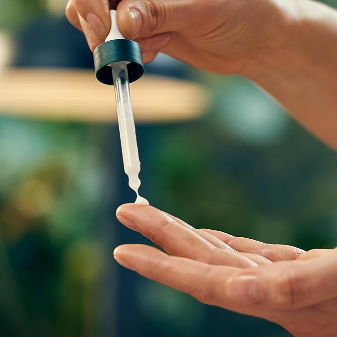 Weleda Face Care Plumping Serum, Plant Rich Serum with Peptides from Pomegranate and Maca Root