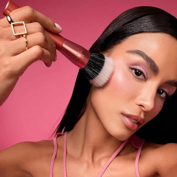 Real Techniques Extra Big Stippling Brush, Large Makeup Brush for Liquid & Cream Foundation, BB/CC Cream, Skin Tints, XL Oversized Brush, Cruelty-Free, Synthetic Bristles, 1 Count