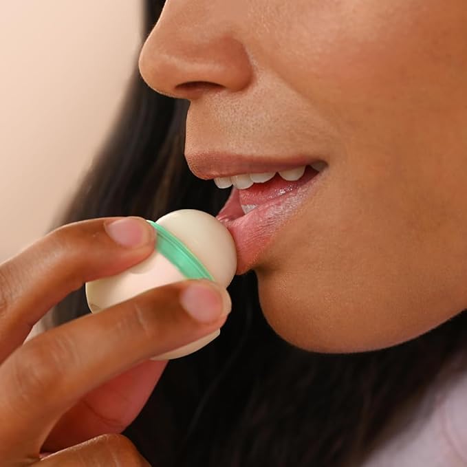 eos 100% Natural & Organic Lip