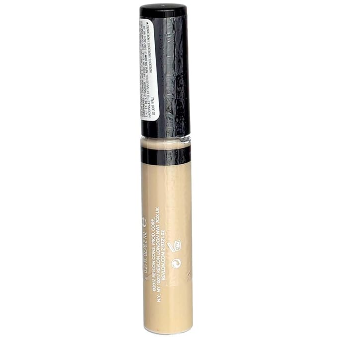 Revlon ColorStay Light Concealer - 2 per case.