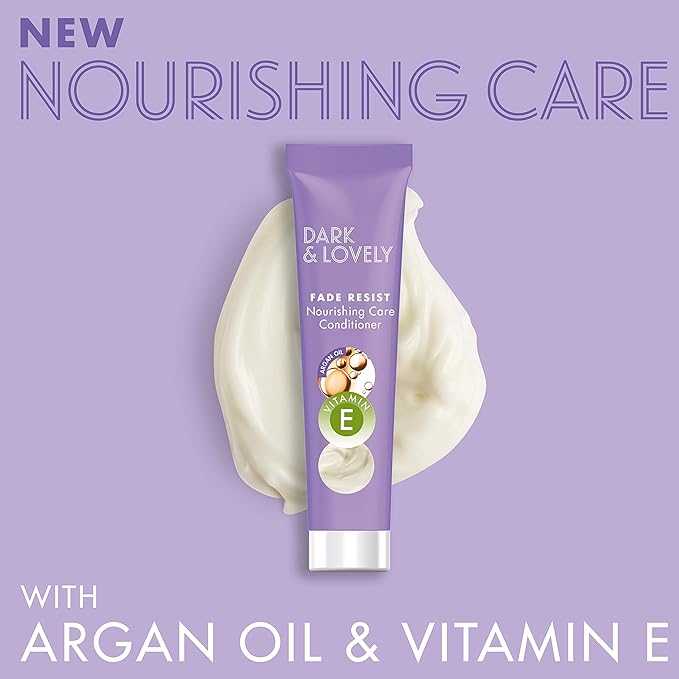 SoftSheen-Carson Dark and Lovely Fade Resist Rich Conditioning Hair Color, Permanent Hair Color, Up To 100 percent Gray Coverage, Brilliant Shine with Argan Oil and Vitamin E, Light Golden Blonde