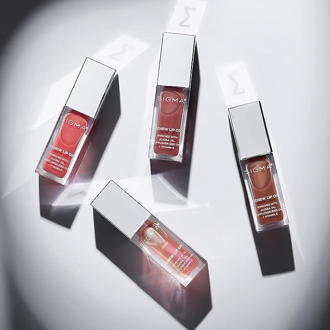 Sigma Beauty Renew Lip Oil – Tinted Lip Oil with Luxurious High-Shine Color and Long Lasting Hydration for Soft, Supple Lips, Non Sticky Lip Oil with Nourishing Antioxidants (Hush, Clear Pink Sheen)
