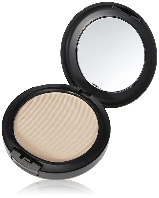 MAC Studio Fix Powder Plus Foundation NC20, NW18,