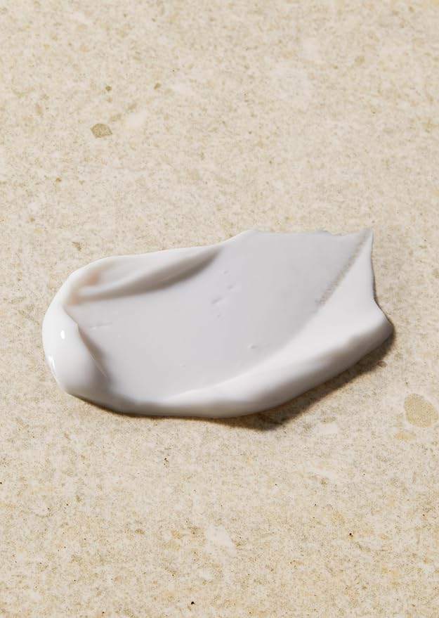 The Body Shop Vitamin E Moisture Cream – Fast Absorbing – Hydrates, Moisturizes and Protects – For All Skin Types – 3.4 oz