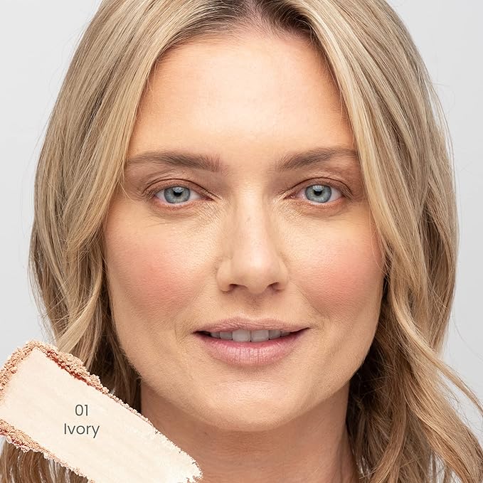 True + Luscious Sheer Halo Complexion Powder – – 0. 32 oz