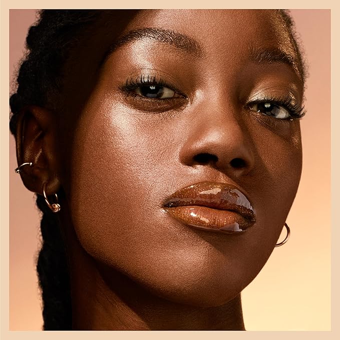 Maybelline Lifter Gloss, Hydrating Lip Gloss with Hyaluronic Acid, High Shine for Plumper Looking Lips, Crystal, Golden Neutral, 0.18 Ounce